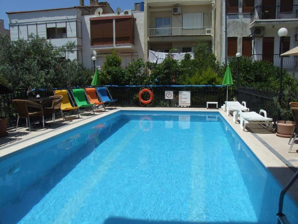 Hotel Amphora Foca Exteriér fotografie